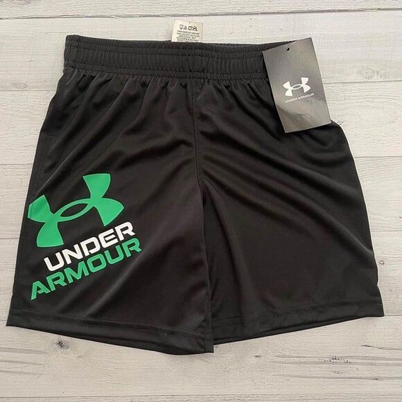 boys‎ under armour shorts size 5 NEW - Picture 1 of 4
